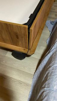 Ambarlı Mahallesi Mobilya Tamir Hizmetleri: Mobilyalarınızı Deniz Neminden Koruyun ve Yenileyin Sahil bölgelerinde mobilyaların menteşeleri, rayları ve bağlantı elemanları nem nedeniyle daha çabuk deforme olabilir. İlke Mobilya, Ambarlı’da yerinde tamir hizmeti sunarak eşyalarınızın ömrünü uzatır. Menteşe