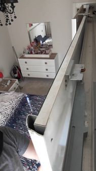 Mustafa Kemal Paşa Mahallesi Mobilya Tamir Hizmetleri: Eskiyi Yenileyin Bozulan bir çekmece rayı veya sarkan bir dolap kapağı için mobilyanızı gözden çıkarmayın. İlke Mobilya, Mustafa Kemal Paşa Mahallesi’nde yerinde tamir hizmeti sunarak sizi yeni mobilya masrafından kurtarır.