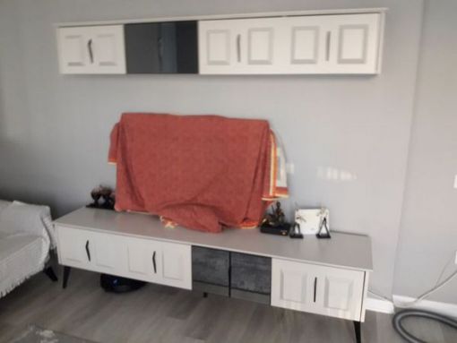 İlke Mobilya firması olarak; Gardırop, tv ünite, sürgülü ray kapak tamiri, çekmece ray değişimi gibi mobilya ile alakalı montaj ve tamir hizmeti vermekteyiz. iletişim: 0532 565 8307