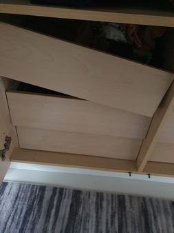  Esenyurt’un en hareketli noktalarından biri olan Akevler Mahallesi’nde, mobilya kurulumu ve onarımı konusunda profesyonel bir desteğe mi ihtiyacınız var? Yeni bir eve taşındınız ve mobilyalarınızın kurulumu mu bekliyor? Ya da yıllardır kullandığınız dolap kapakları artık kapanmıyor mu?