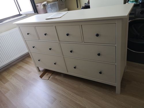 Esenyurt’un tüm mahallelerine hızlı servis imkânı sağlayarak, müşterilerimizin zaman kaybı yaşamadan kaliteli hizmet almasını hedefliyoruz. Alanında deneyimli ustalarımız, her projeye titizlikle yaklaşır; sağlamlık, hassasiyeti ve uzun ömürlü kullanım önceliğimizdir.