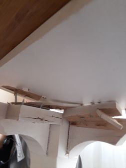  Zamanla yıpranan veya arızalanan mobilyalar için ekonomik tamir çözümleri sunuyoruz. Kapak, menteşe ve ray sistemlerini yenileyerek kullanım ömrünü uzatıyoruz.   Menteşe değişimi Kapak ayarı Ray değişimi Kulp montajı Çekmece ray değişim Sürgülü kapak tamiri Su almış dolap onarımı