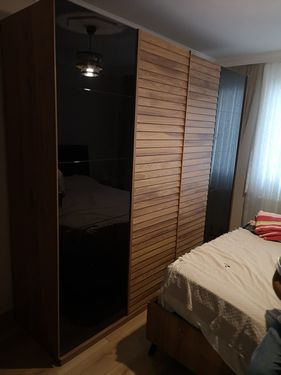  Esenyurt’un en işlek bölgelerinden biri olan Fatih Mahallesi’nde, yaşam alanlarınıza değer katacak profesyonel mobilya desteği mi arıyorsunuz? Yeni bir mobilya satın almak heyecan verici olsa da, kurulum süreci ve zamanla oluşan yıpranmalar can sıkıcı olabilir. İlke Mobilya olarak, Fatih Mahallesi sakinlerine hem modern montaj teknikleri hem de köklü tamir çözümleri sunuyoruz