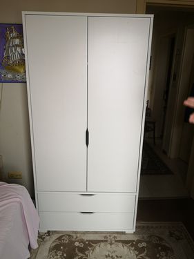  Güzelyurt Mahallesi’nde yeni bir mobilya aldığınızda veya taşınma telaşındayken, kurulumun hatasız yapılması mobilyanın ömrünü belirleyen en önemli faktördür. Biz, her parçayı yerli yerine oturtuyoruz:  Her Marka ve Model Montajı: IKEA, Vivense, Trendyol, Koçtaş veya butik mobilyacılardan aldığınız tüm demonte (paketli) ürünlerin kurulum şemasına uygun montajı.