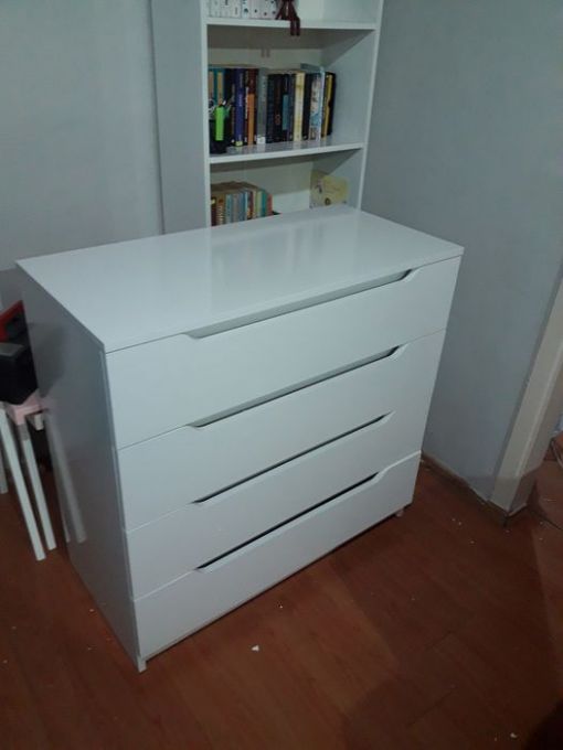  Yunus Emre Mahallesi’nin karma yapısı gereği, hem ev tipi modern mobilyalarda hem de ağır hizmet tipi ofis ünitelerinde uzmanlığımızı konuşturuyoruz:  Ofis ve Çalışma Alanı Kurulumu: Bölgedeki işletmeler için çoklu çalışma masaları (workstation), dosya dolapları ve toplantı ünitelerinin hızlı, iş akışını bozmadan montajı.