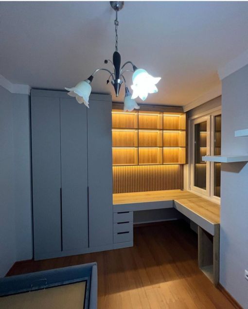  Hayalinizdeki Yaşam Alanlarını Birlikte İnşa Edelim  Özel mobilya imalatı, profesyonel montaj ve titiz tamir hizmetlerimizle mobilyalarınıza değer katıyoruz. Ustalıktan gelen güven, modern tasarımlarla buluşuyor.