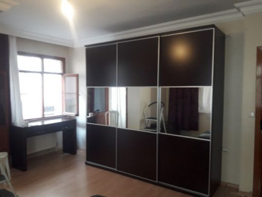  Neden İlkemtm? İlkemtm, mobilya imalat tecrübesine sahip bir firma olarak montaj işini yalnızca vidalama değil, mobilyanın ruhunu bilen ustalık anlayışıyla yapar.  Deneyimli usta kadro Temiz ve düzenli çalışma Sağlam ve uzun ömürlü montaj Müşteri memnuniyeti odaklı hizmet. Profesyonel Mobilya Montajı İçin Bize Ulaşın Yeni aldığınız mobilyaların sorunsuz şekilde kurulmasını, mevcut mobilyalarınızın yeniden monte edilmesini istiyorsanız İlkemtm mobilya montaj hizmeti ile güvenle çalışabilirsiniz.  Size özel çözümler ve detaylı bilgi için bizimle iletişime geçin.