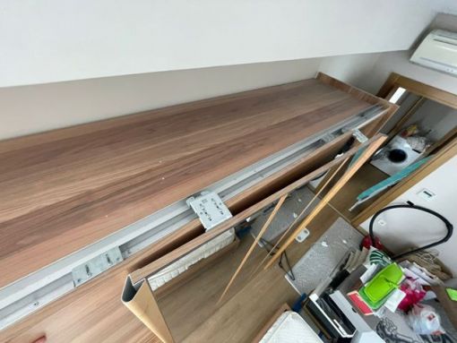  Yerinde Mobilya Tamir Hizmeti Birçok mobilya tamir işlemini yerinde gerçekleştiriyoruz. Bu sayede mobilyalarınızın sökülmesine veya taşınmasına gerek kalmaz. Hızlı, temiz ve pratik çözümlerle yaşam alanlarınızı kısa sürede yeniden kullanıma hazır hale getiriyoruz.  Neden Profesyonel Mobilya Tamiri Tercih Etmelisiniz? Deneyimli ve uzman ustalık Kalıcı ve sağlam onarım çözümleri Yeni mobilyaya göre çok daha ekonomik Güvenli ve dengeli kullanım Mobilyanın estetik görünümünü koruyan işlemler